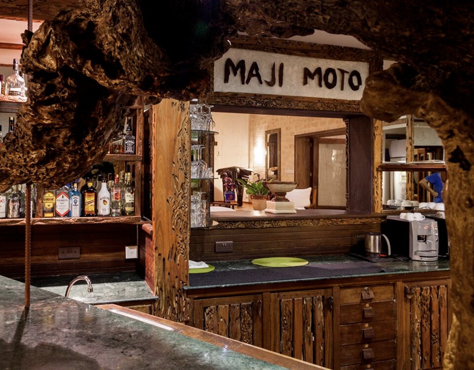 Maji Moto Bar